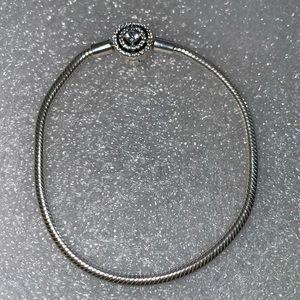 Pandora Moments Halo Snake Chain Bracelet Authentic pre owned 18cm